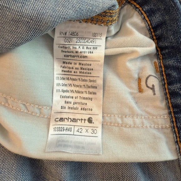 Carhartt Jeans Mens Size 42 x 30 Blue Medium Wash Denim Relaxed Fit - Picture 6 of 11